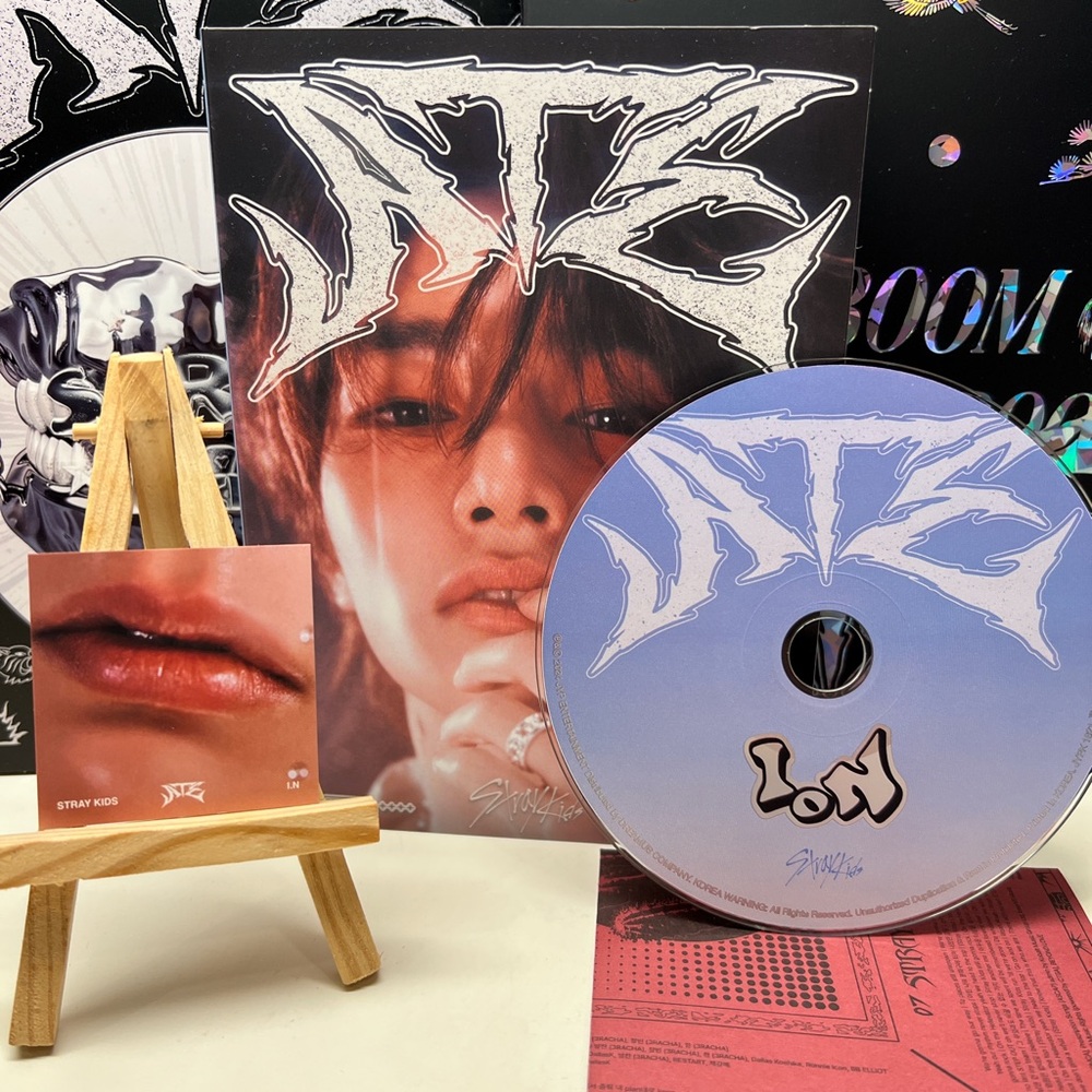 Stray Kids ATE Album - I.N Accordion Ver.